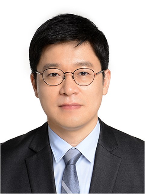 Taeyoung Lee
